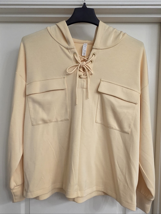 STYLUS Tops - Lace-Up Hooded Pullover in Pale Yellow